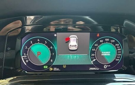 Volkswagen Golf VIII, 2022 год, 2 340 000 рублей, 10 фотография