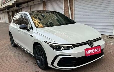 Volkswagen Golf VIII, 2022 год, 2 340 000 рублей, 3 фотография