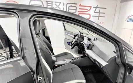 Volkswagen Golf VIII, 2023 год, 1 861 900 рублей, 13 фотография