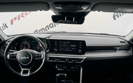 KIA K5, 2022 год, 2 200 000 рублей, 12 фотография