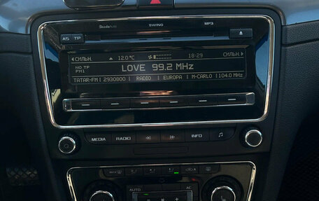 Skoda Superb III рестайлинг, 2012 год, 970 000 рублей, 3 фотография