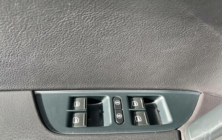 Volkswagen Touareg III, 2012 год, 1 800 000 рублей, 25 фотография