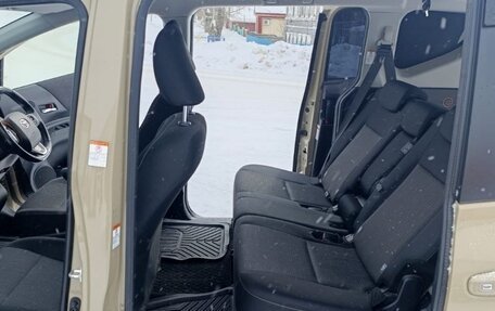 Toyota Sienta II, 2019 год, 1 550 000 рублей, 6 фотография