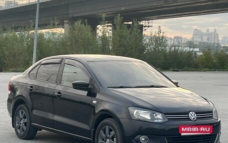 Volkswagen Polo VI (EU Market), 2013 год, 840 000 рублей, 3 фотография