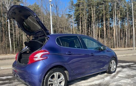 Peugeot 208 II, 2014 год, 665 000 рублей, 3 фотография