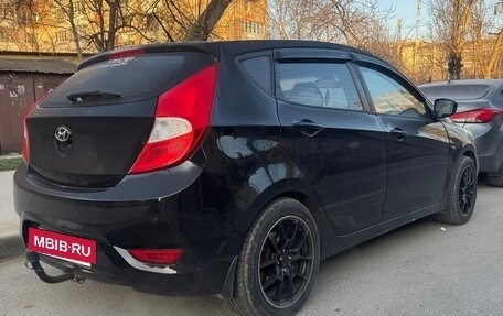 Hyundai Solaris II рестайлинг, 2014 год, 1 000 000 рублей, 9 фотография