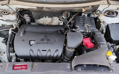 Mitsubishi Outlander III рестайлинг 3, 2014 год, 1 330 000 рублей, 28 фотография