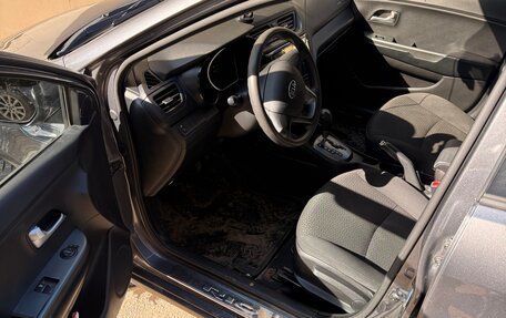 KIA Rio III рестайлинг, 2013 год, 700 000 рублей, 8 фотография