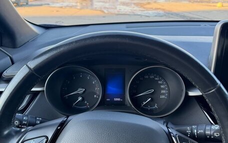 Toyota C-HR I рестайлинг, 2018 год, 2 200 000 рублей, 5 фотография