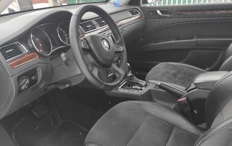 Skoda Superb III рестайлинг, 2013 год, 1 120 000 рублей, 12 фотография