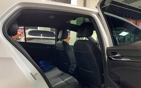 Volkswagen Golf VIII, 2022 год, 1 987 000 рублей, 10 фотография