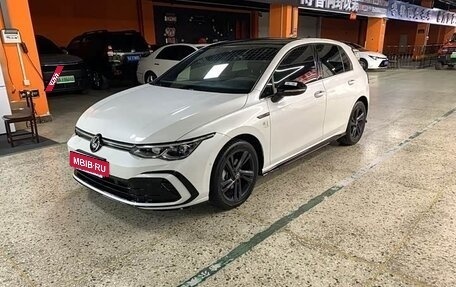 Volkswagen Golf VIII, 2022 год, 1 987 000 рублей, 3 фотография