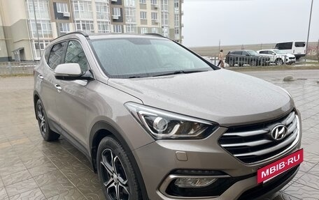 Hyundai Santa Fe III рестайлинг, 2017 год, 2 499 000 рублей, 4 фотография