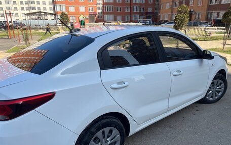 KIA Rio IV, 2019 год, 900 000 рублей, 3 фотография