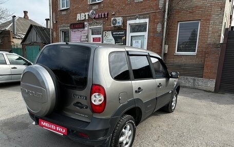 Chevrolet Niva I рестайлинг, 2013 год, 680 000 рублей, 4 фотография