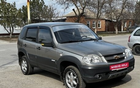 Chevrolet Niva I рестайлинг, 2013 год, 680 000 рублей, 2 фотография