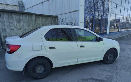 Renault Logan II, 2020 год, 950 000 рублей, 5 фотография