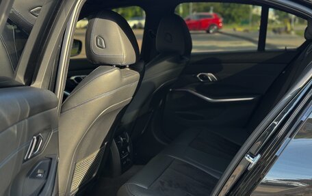 BMW 3 серия, 2019 год, 3 490 000 рублей, 10 фотография