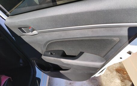 Hyundai Elantra VI рестайлинг, 2016 год, 1 550 000 рублей, 18 фотография