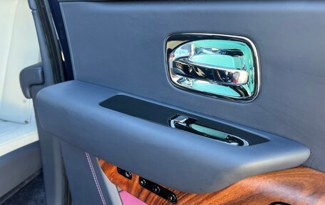 Rolls-Royce Cullinan, 2020 год, 36 500 000 рублей, 31 фотография