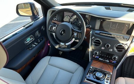 Rolls-Royce Cullinan, 2020 год, 36 500 000 рублей, 39 фотография