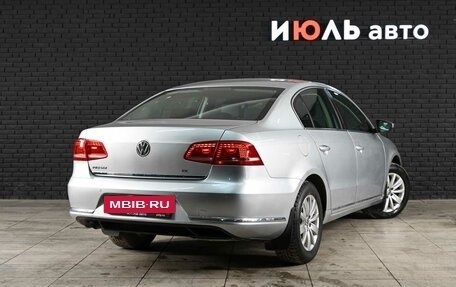 Volkswagen Passat B7, 2011 год, 1 075 000 рублей, 12 фотография