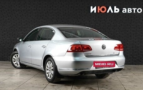 Volkswagen Passat B7, 2011 год, 1 075 000 рублей, 6 фотография