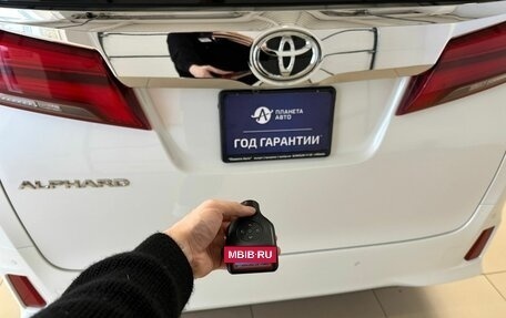 Toyota Alphard III, 2019 год, 4 999 999 рублей, 25 фотография