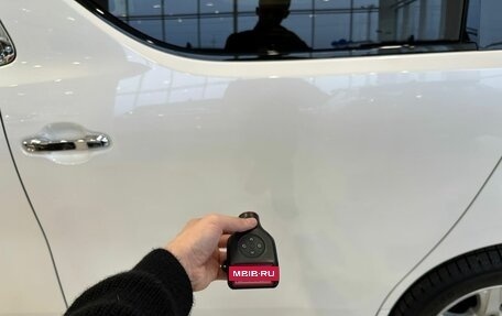 Toyota Alphard III, 2019 год, 4 999 999 рублей, 23 фотография