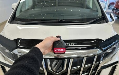 Toyota Alphard III, 2019 год, 4 999 999 рублей, 30 фотография