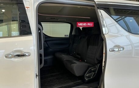 Toyota Alphard III, 2019 год, 4 999 999 рублей, 17 фотография