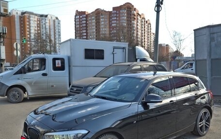 BMW 1 серия, 2019 год, 1 900 000 рублей, 7 фотография