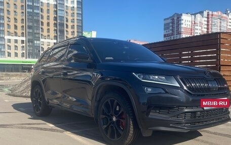 Skoda Kodiaq RS I, 2019 год, 4 000 000 рублей, 2 фотография