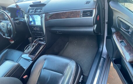 Toyota Camry, 2016 год, 2 200 000 рублей, 16 фотография