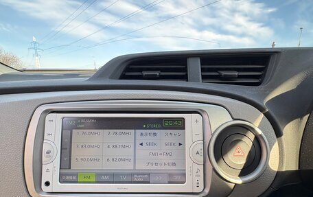 Toyota Vitz, 2013 год, 720 000 рублей, 9 фотография