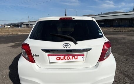 Toyota Vitz, 2013 год, 720 000 рублей, 5 фотография