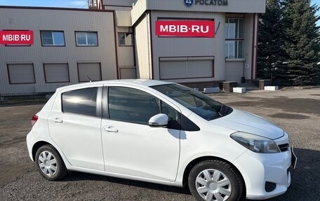 Toyota Vitz, 2013 год, 720 000 рублей, 7 фотография