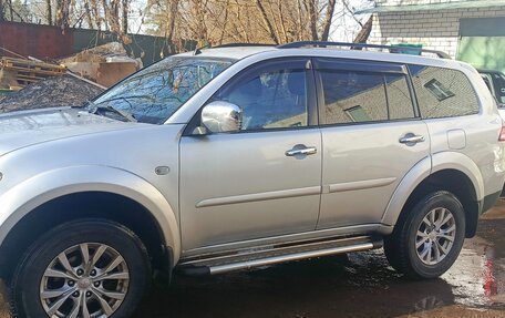 Mitsubishi Pajero Sport II рестайлинг, 2015 год, 2 150 000 рублей, 3 фотография