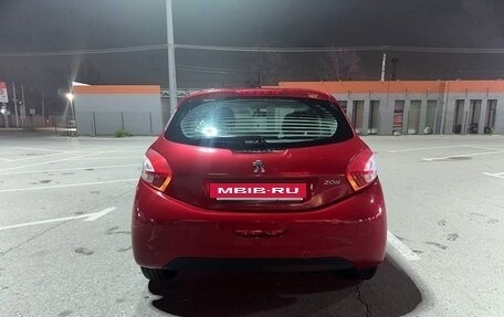 Peugeot 208 II, 2013 год, 820 000 рублей, 3 фотография