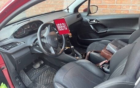 Peugeot 208 II, 2013 год, 820 000 рублей, 7 фотография