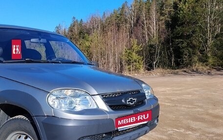 Chevrolet Niva I рестайлинг, 2010 год, 580 000 рублей, 2 фотография