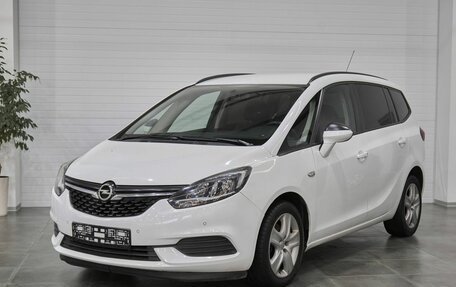 Opel Zafira C рестайлинг, 2017 год, 1 650 800 рублей, 3 фотография