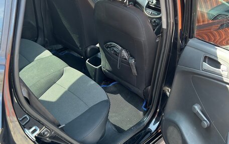 Hyundai Solaris II рестайлинг, 2013 год, 750 000 рублей, 4 фотография