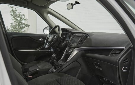 Opel Zafira C рестайлинг, 2017 год, 1 650 800 рублей, 10 фотография