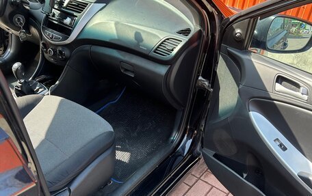 Hyundai Solaris II рестайлинг, 2013 год, 750 000 рублей, 6 фотография