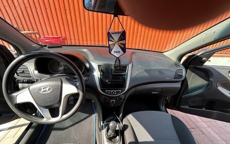 Hyundai Solaris II рестайлинг, 2013 год, 750 000 рублей, 9 фотография