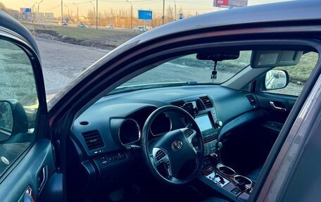 Toyota Highlander III, 2011 год, 2 070 000 рублей, 5 фотография