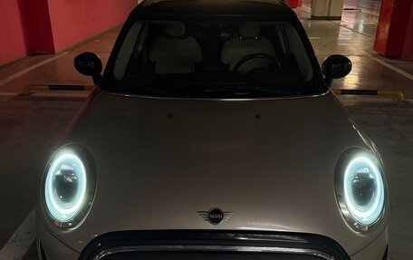 MINI Hatch, 2021 год, 2 700 000 рублей, 4 фотография