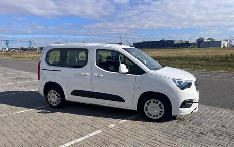 Opel Combo E, 2020 год, 2 100 000 рублей, 3 фотография