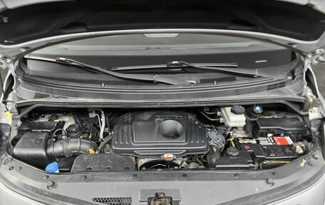 Hyundai H-1 II рестайлинг, 2015 год, 2 199 000 рублей, 11 фотография